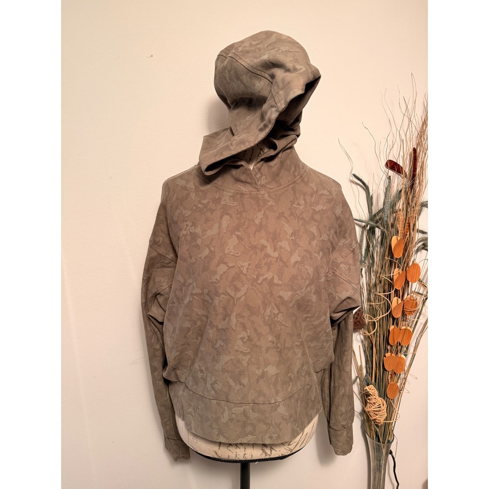 Athleta Camouflage Print Cropped Hoodie Sweatshirt‎ Women MT
